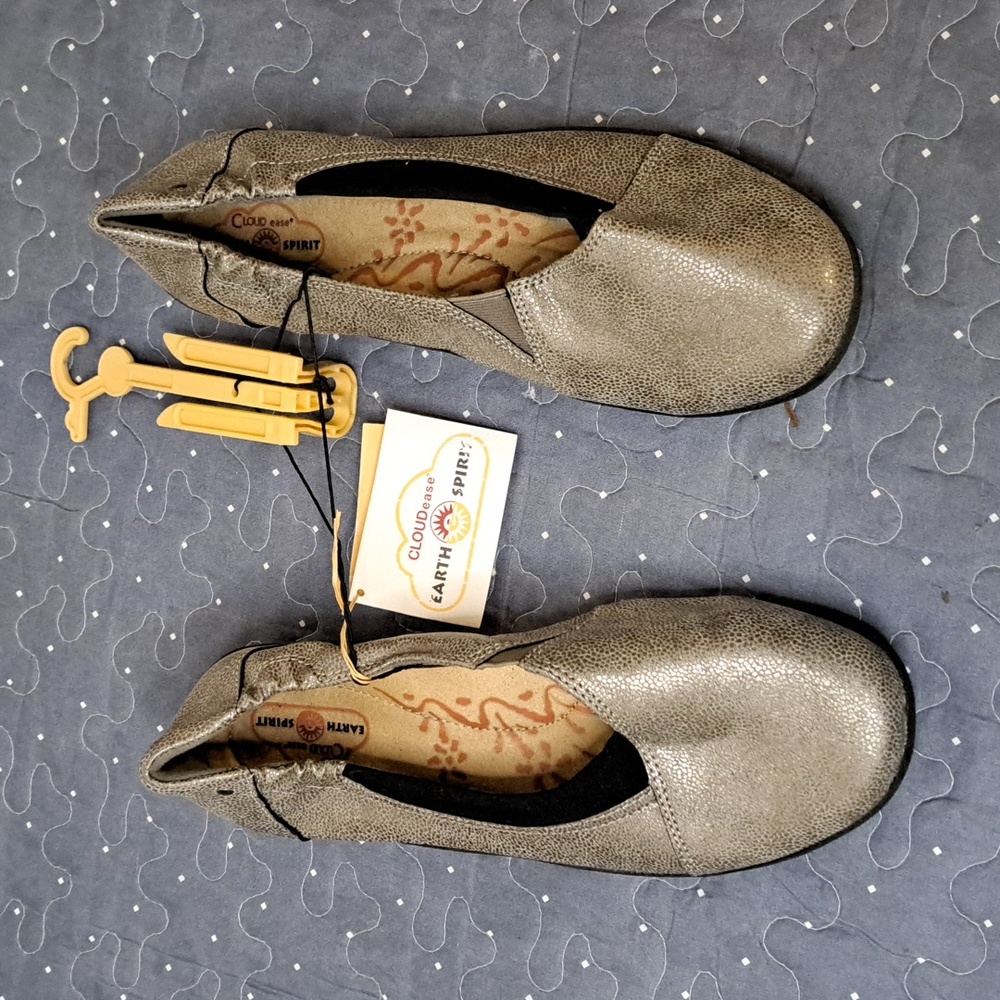 Earth Spirit pewter flats size 10 NWT